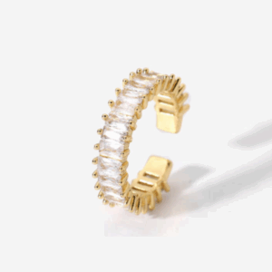 Anillo Ajustable con dianamtes superiores tono Gold 18k
