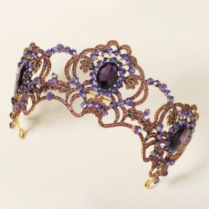 Corona con perlas preciosas purpura